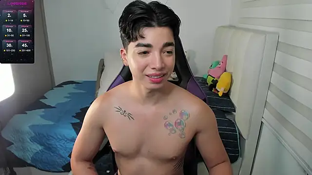 santy7v7 online show from 09-30-25, 01:17