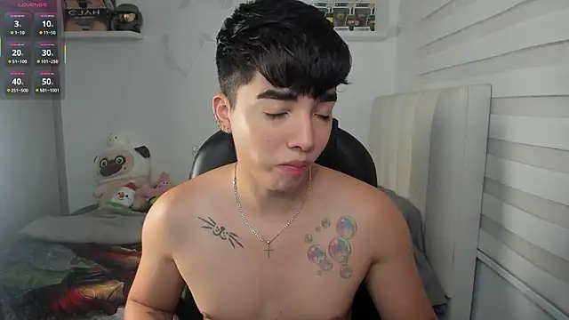 santy7v7 online show from 03-10-26, 01:15