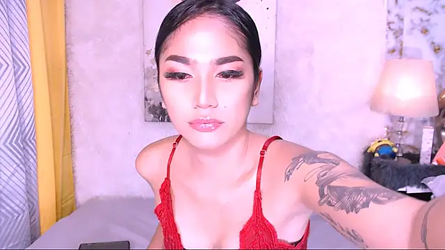 Snapshot of Oriental_Tiara chatting on 01-01-25, 11:18 Oriental Tiara online show from 01-01-25, 11:18