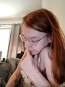 Snapshot of jannis1992 chatting on 02-06-26, 10:44 jannis1992 online show from 02-06-26, 10:44