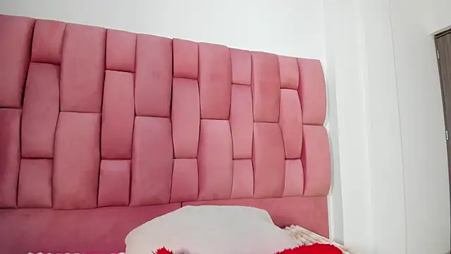 Lia sarahi online show from 01-12-26, 12:34