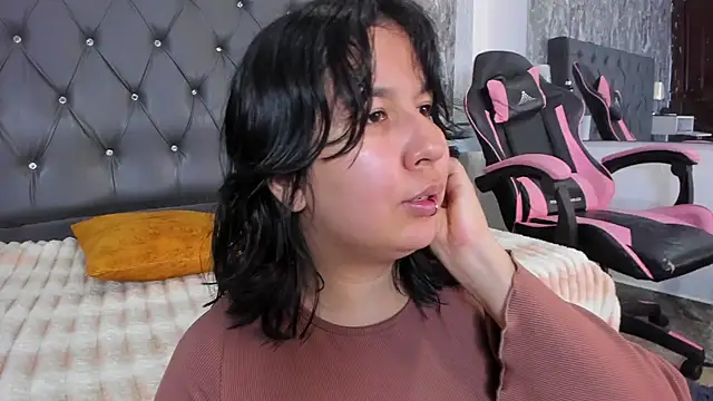 Lia sarahi online show from 02-28-26, 12:27