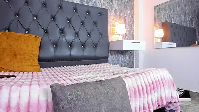 Lia sarahi online show from 02-11-26, 07:47