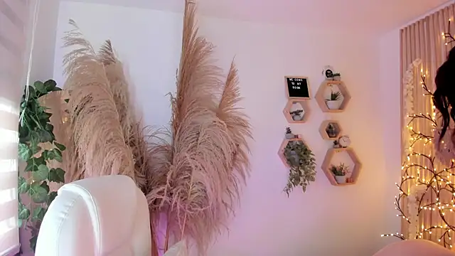 paulinacostello online show from 04-18-26, 05:15