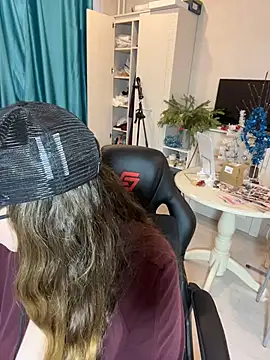 Snapshot of DienkaGreen chatting on 01-16-26, 07:56 DienkaGreen online show from 01-16-26, 07:56