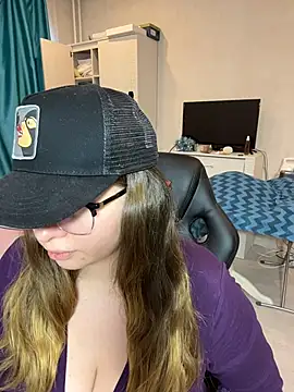 Snapshot of DienkaGreen chatting on 02-08-26, 09:29 DienkaGreen online show from 02-08-26, 09:29