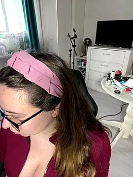 DienkaGreen online show from 11-12-25, 11:36