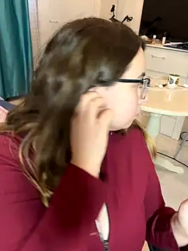 DienkaGreen online show from 11-19-25, 12:05