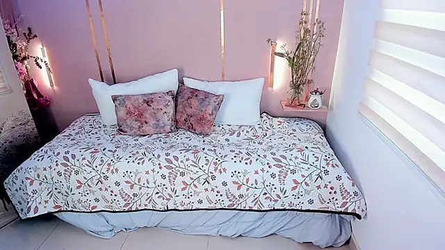 lena paulxo online show from 04-10-26, 04:03