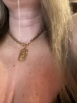 Kittenforyou online show from 02-18-26, 01:29