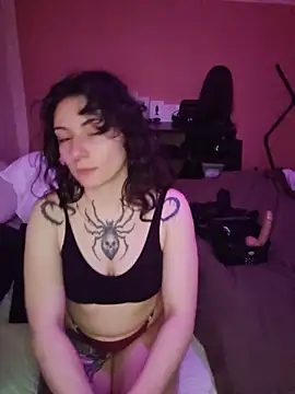 Moxxxie online show from 05-19-26, 07:48