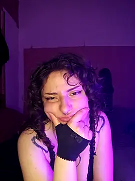 Moxxxie online show from 04-28-26, 02:54