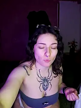 Moxxxie online show from 02-27-26, 05:35