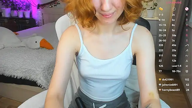 Ooooooli online show from 12-20-24, 04:46