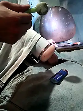 Wero4200 online show from 12-15-25, 09:42