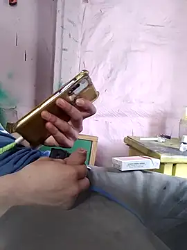 Wero4200 online show from 10-21-25, 08:19