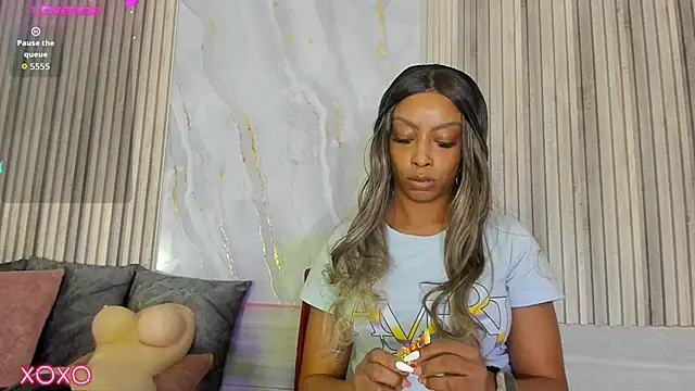 Snapshot of BriannaChelsea chatting on 11-19-25, 12:05 BriannaChelsea online show from 11-19-25, 12:05