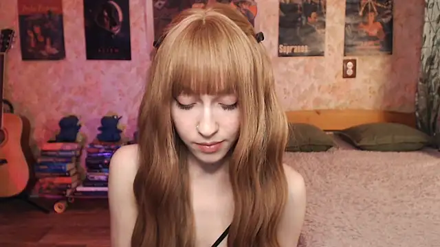 Friendly Ellie online show from 11-08-25, 01:14