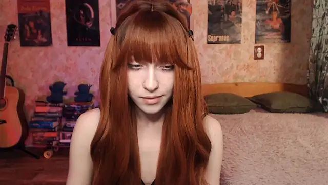 Snapshot of Friendly_Ellie chatting on 09-28-25, 11:12 Friendly Ellie online show from 09-28-25, 11:12
