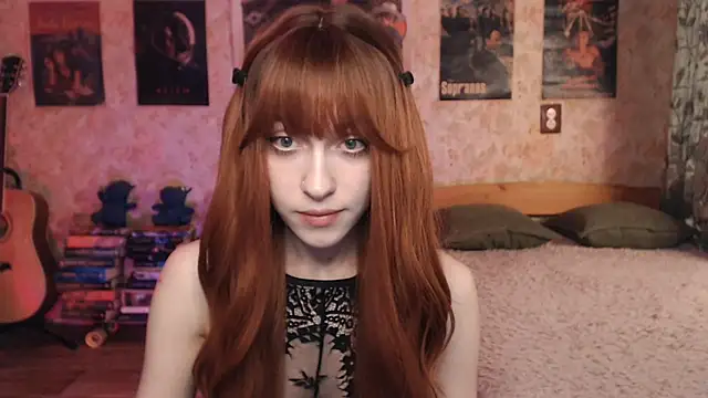 Snapshot of Friendly_Ellie chatting on 09-17-25, 11:18 Friendly Ellie online show from 09-17-25, 11:18