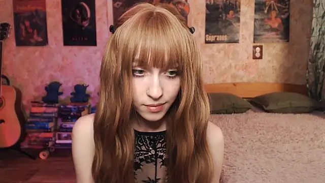 Friendly Ellie online show from 10-28-25, 01:21