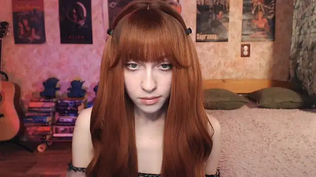 Snapshot of Friendly_Ellie chatting on 09-20-25, 12:15 Friendly Ellie online show from 09-20-25, 12:15
