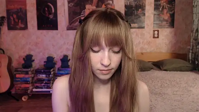 Friendly Ellie online show from 04-19-26, 12:28