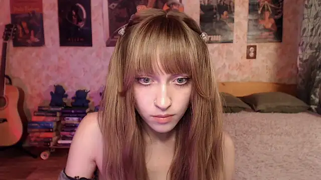 Snapshot of Friendly_Ellie chatting on 07-08-26, 02:24 Friendly Ellie online show from 07-08-26, 02:24