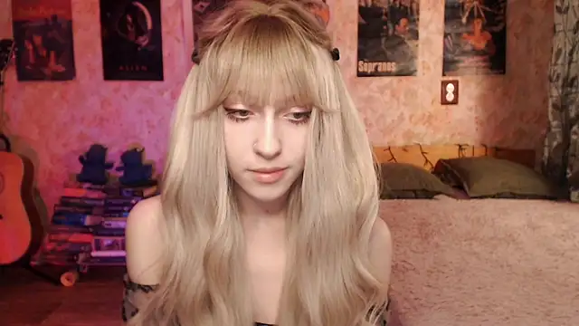 Snapshot of Friendly_Ellie chatting on 02-28-25, 11:23 Friendly Ellie online show from 02-28-25, 11:23