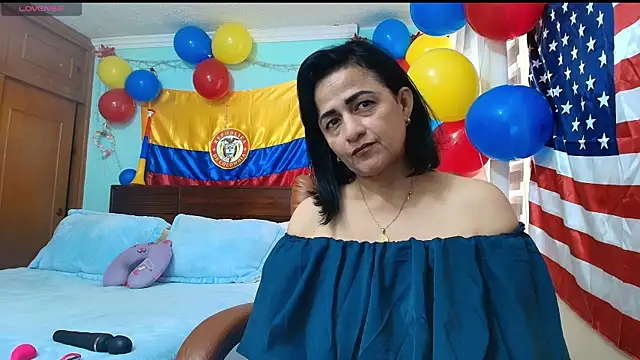 Snapshot of ISABEEL_SOFIA01 chatting on 06-25-26, 03:17 ISABEEL SOFIA01 online show from 06-25-26, 03:17