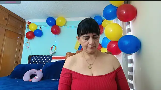 Snapshot of ISABEEL_SOFIA01 chatting on 06-21-26, 12:00 ISABEEL SOFIA01 online show from 06-21-26, 12:00