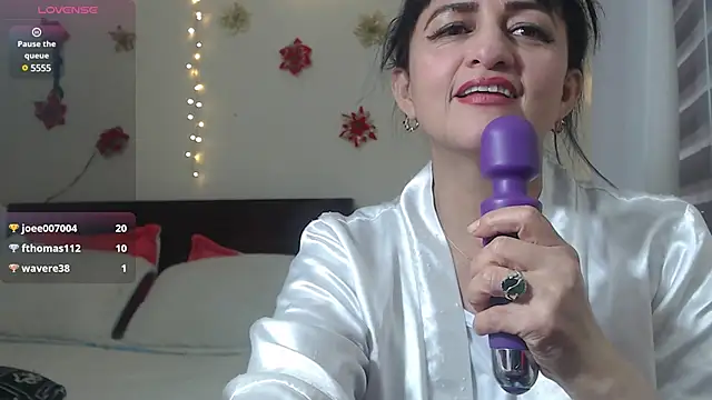 ISABEEL SOFIA01 online show from 03-19-25, 09:48