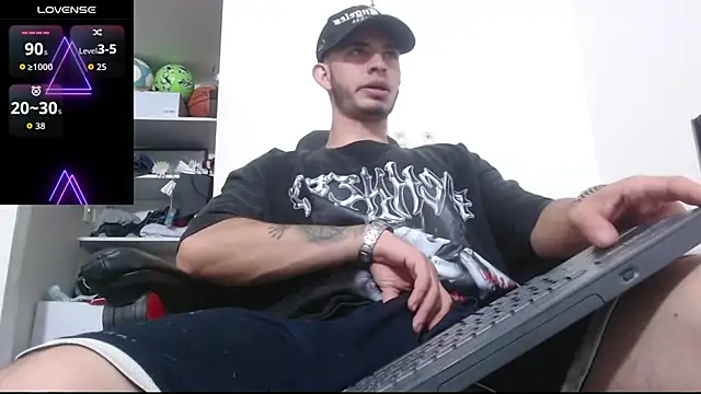 Snapshot of freestyle_blake1 chatting on 09-30-25, 05:19 freestyle blake1 online show from 09-30-25, 05:19