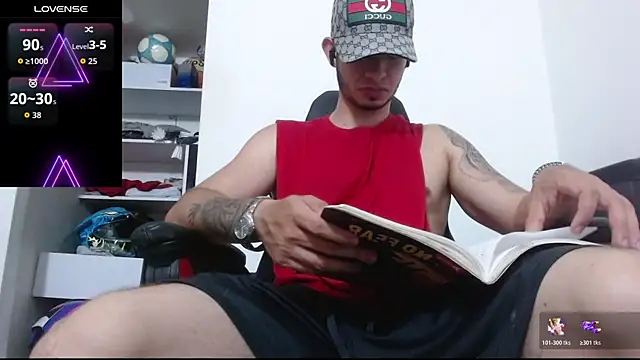 Snapshot of freestyle_blake1 chatting on 10-21-25, 05:12 freestyle blake1 online show from 10-21-25, 05:12