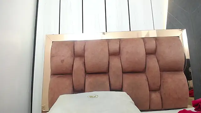 arianna pearl online show from 09-19-25, 12:09