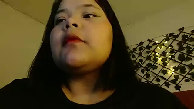 Snapshot of sexychubby___ chatting on 03-22-25, 06:43 sexychubby    online show from 03-22-25, 06:43