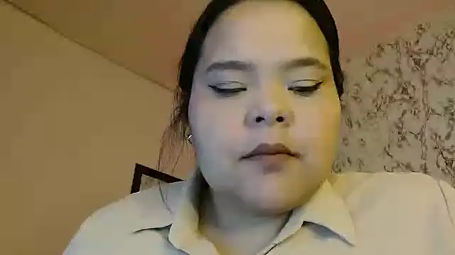 Snapshot of sexychubby___ chatting on 10-03-25, 07:37 sexychubby    online show from 10-03-25, 07:37