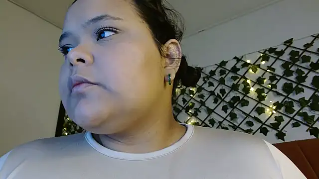 Snapshot of sexychubby___ chatting on 03-11-25, 02:42 sexychubby    online show from 03-11-25, 02:42