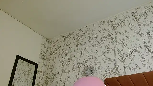 sexychubby    online show from 11-09-25, 03:10