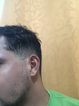 Snapshot of ElsecretodeBruno chatting on 02-19-25, 04:44 ElsecretodeBruno online show from 02-19-25, 04:44