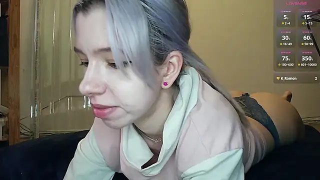 Snapshot of cruellagoth666 chatting on 06-09-26, 12:06 cruellagoth666 online show from 06-09-26, 12:06