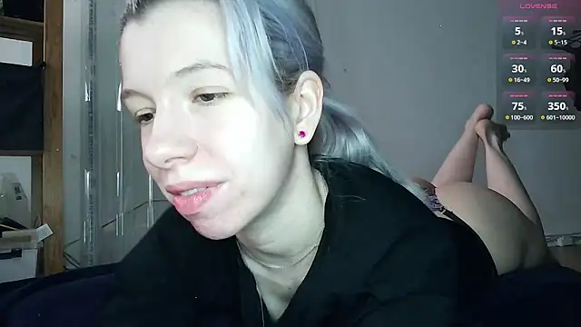 Snapshot of cruellagoth666 chatting on 05-21-26, 11:18 cruellagoth666 online show from 05-21-26, 11:18