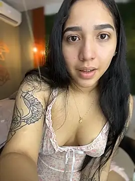 Amandanauty online show from 01-13-26, 05:33