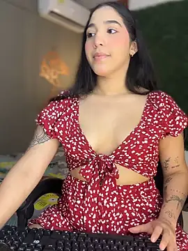 Amandanauty online show from 11-25-25, 05:52