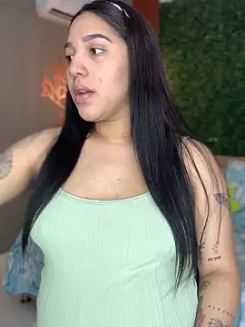 Snapshot of Amandanauty chatting on 01-28-25, 08:26 Amandanauty online show from 01-28-25, 08:26