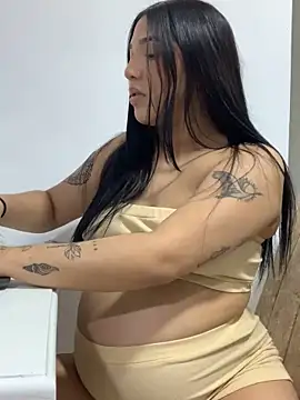 Snapshot of Amandanauty chatting on 02-08-25, 03:30 Amandanauty online show from 02-08-25, 03:30