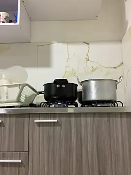 Amandanauty online show from 11-10-25, 08:47