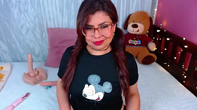 Queenamazon1 online show from 10-27-25, 03:24