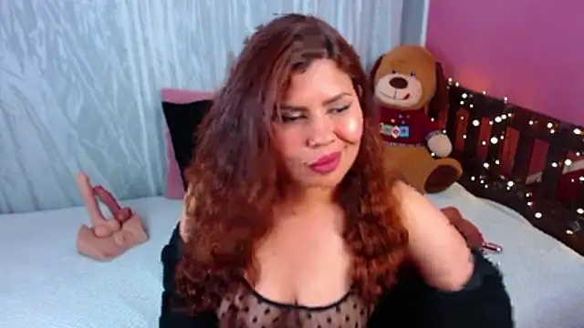 Snapshot of Queenamazon1 chatting on 06-16-26, 09:15 Queenamazon1 online show from 06-16-26, 09:15