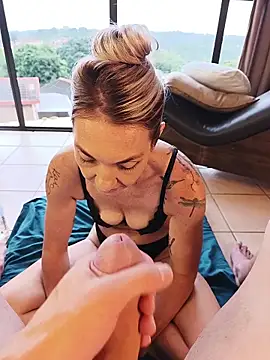 MissLMrJ online show from 01-10-26, 06:42